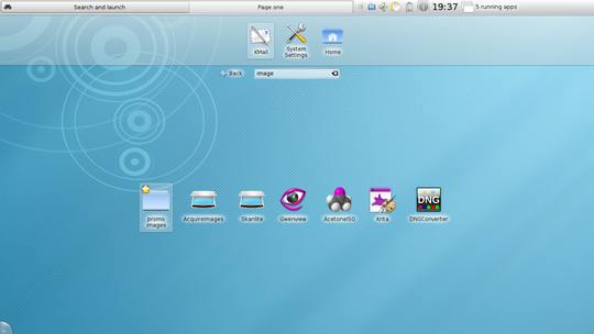 The Plasma Netbook workspace at a glance